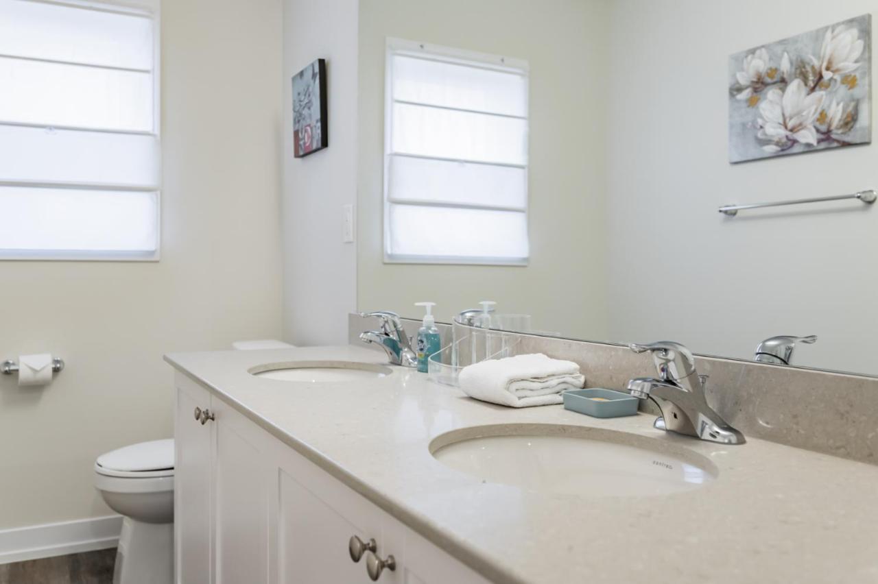 Luxury Townhouse Close To Fairview Casino In Niagara Falls Villa Exteriör bild