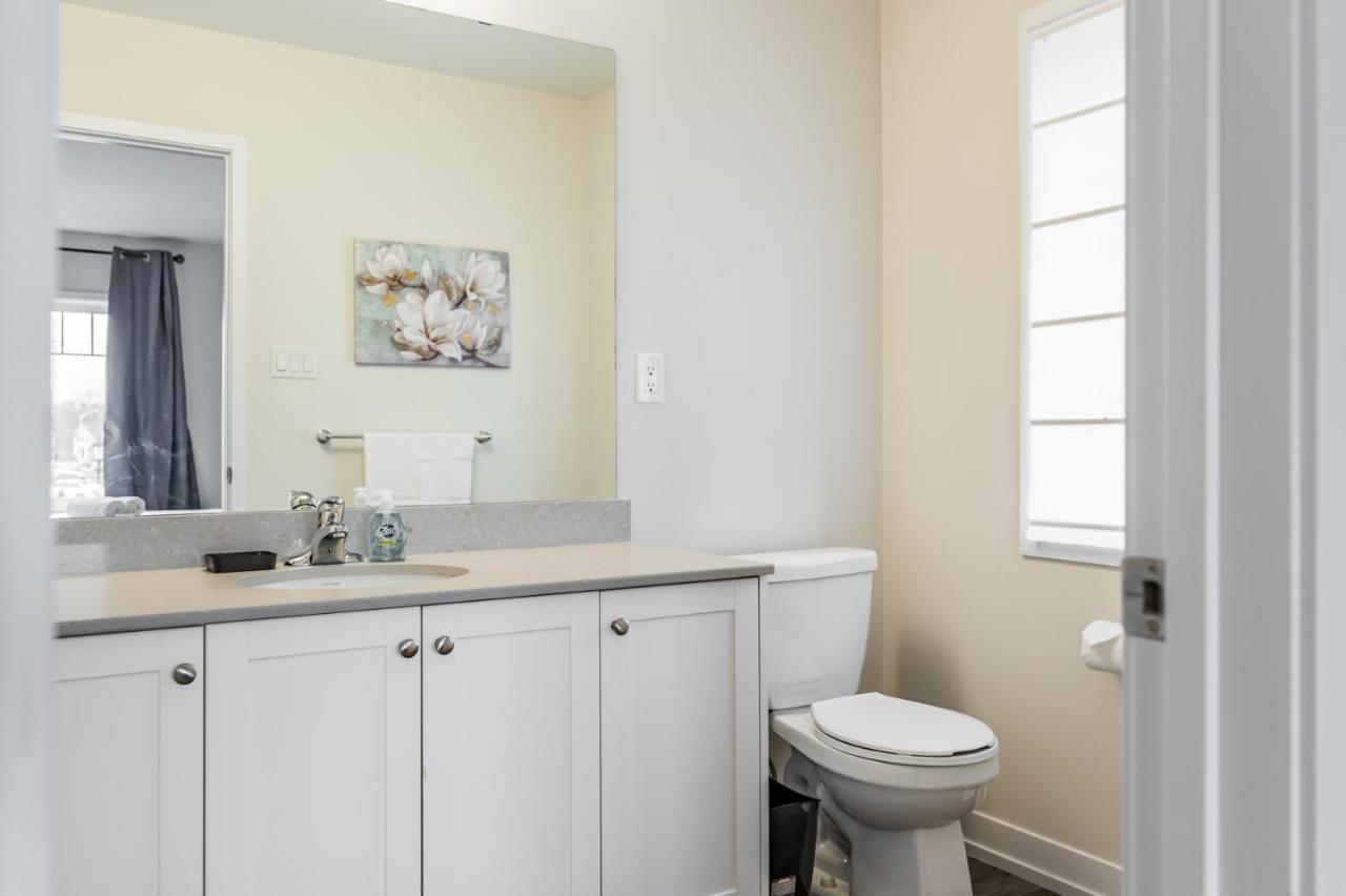 Luxury Townhouse Close To Fairview Casino In Niagara Falls Villa Exteriör bild
