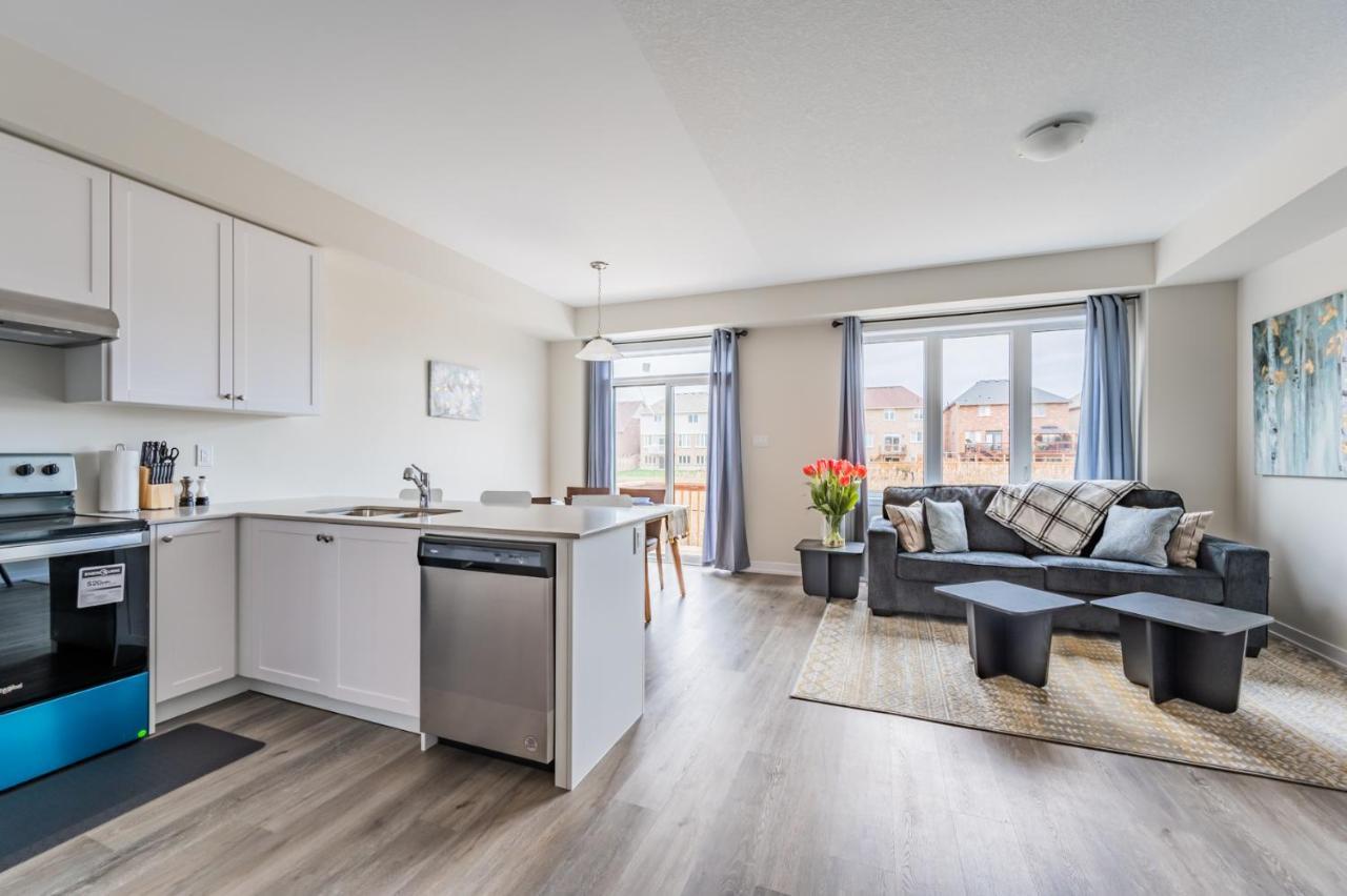 Luxury Townhouse Close To Fairview Casino In Niagara Falls Villa Exteriör bild