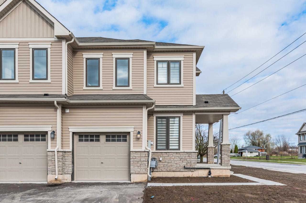Luxury Townhouse Close To Fairview Casino In Niagara Falls Villa Exteriör bild